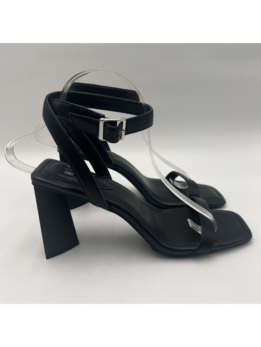 Women’s Mix No.6 Alyanna Sandal Black Size 8M